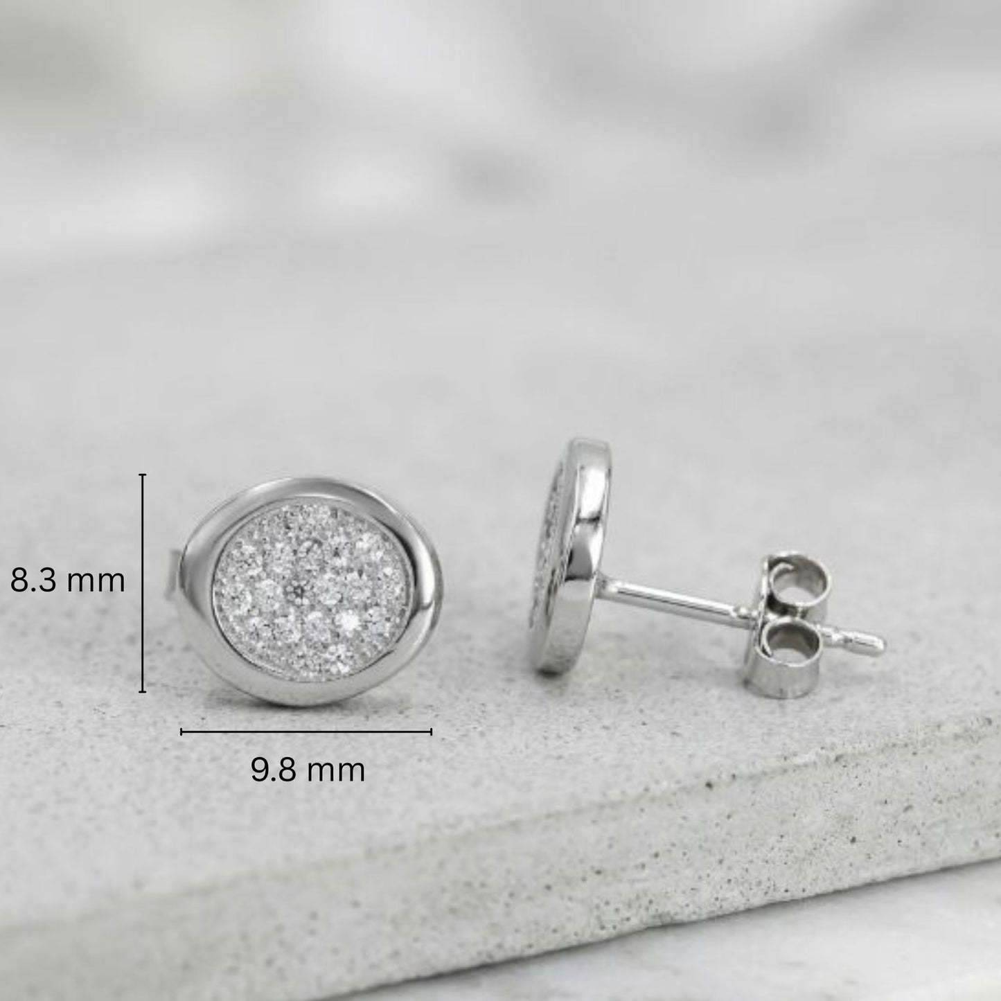 925 Sterling Silver Oval CZ Pendant Set with Chain