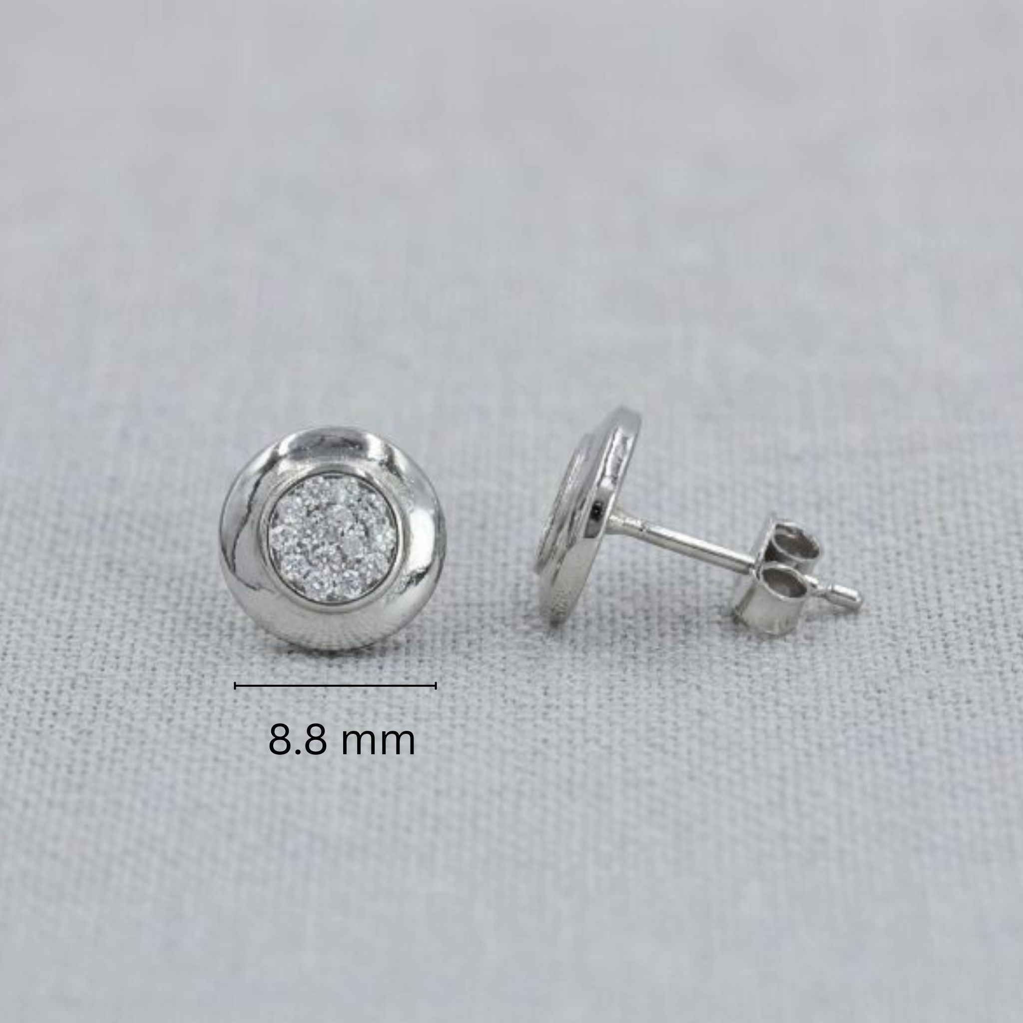 925 Sterling Silver Round CZ Pendant Set with Chain