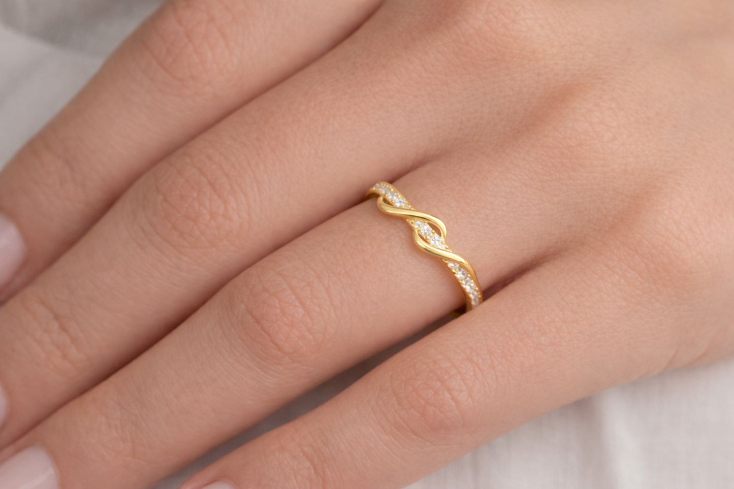 Elegant Infinity Twist Lab Grown Diamond Ring in 925 Sterling Silver
