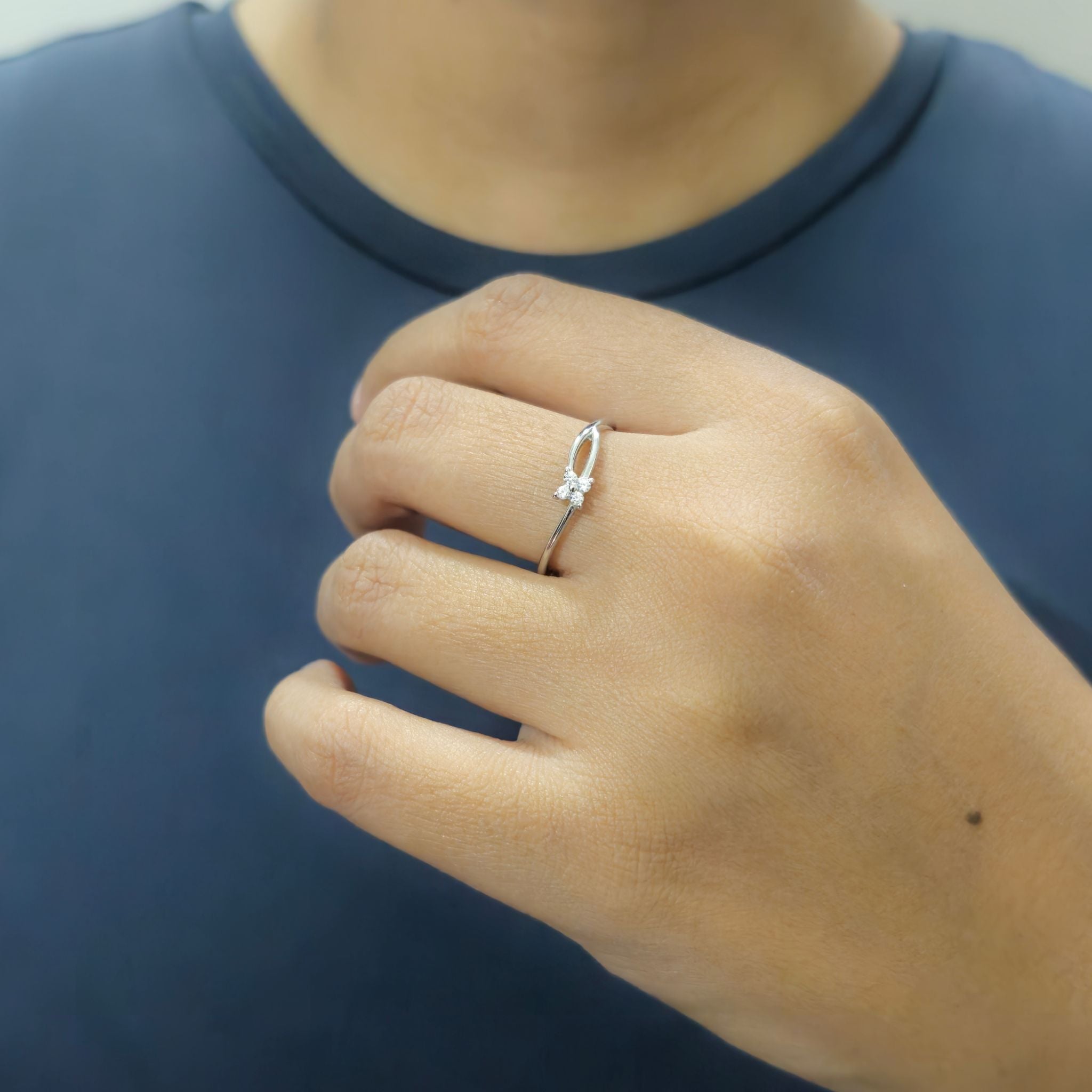 Dainty Leaf-Inspired Sterling Silver Ring with Cubic Zirconia