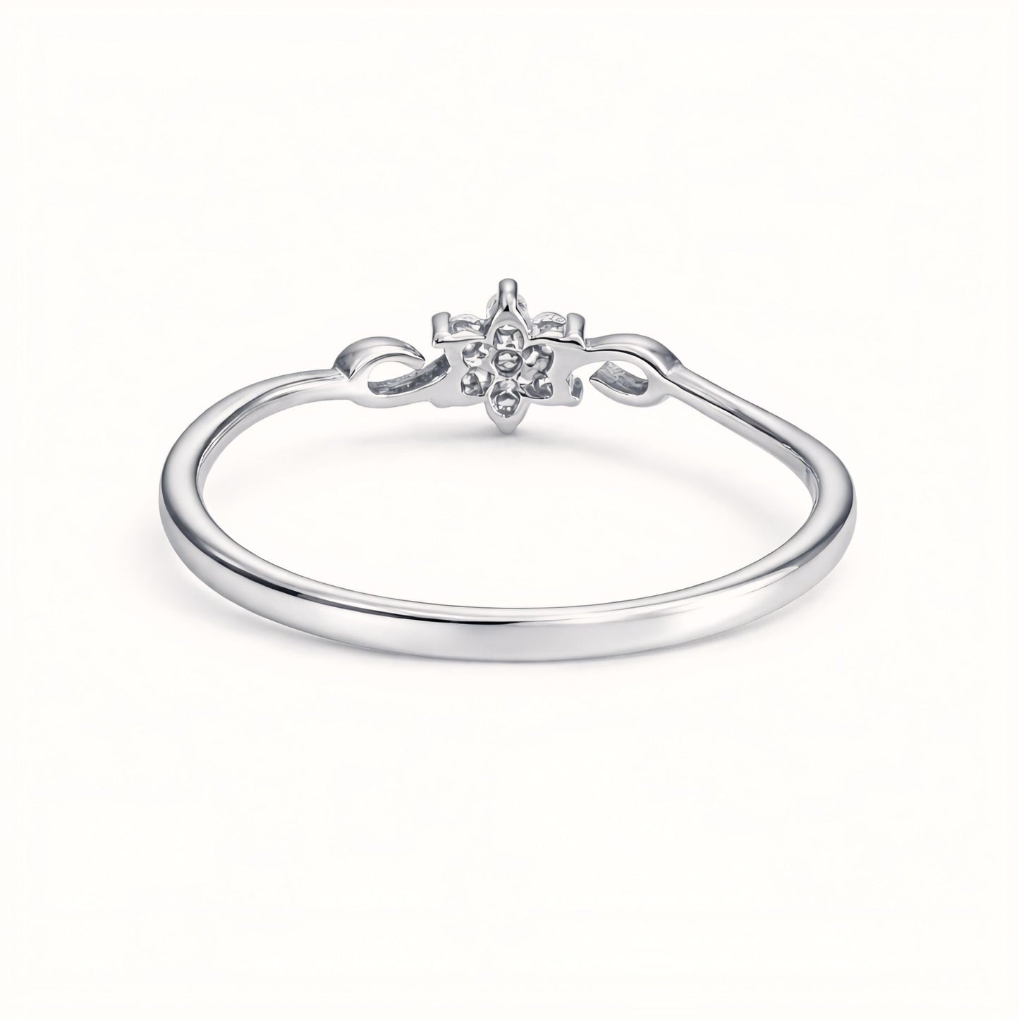 925 Sterling Silver Snowflake Cluster Ring with Cubic Zirconia