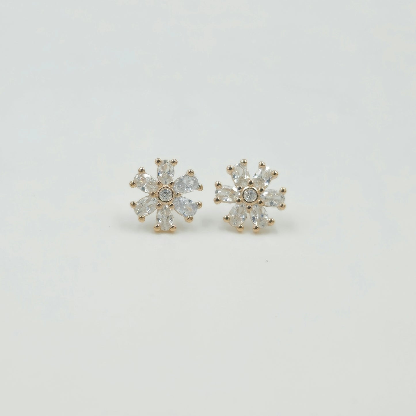925 Sterling Silver Snowflake Flower Stud Earrings With Oval & Round Cubic Zirconia
