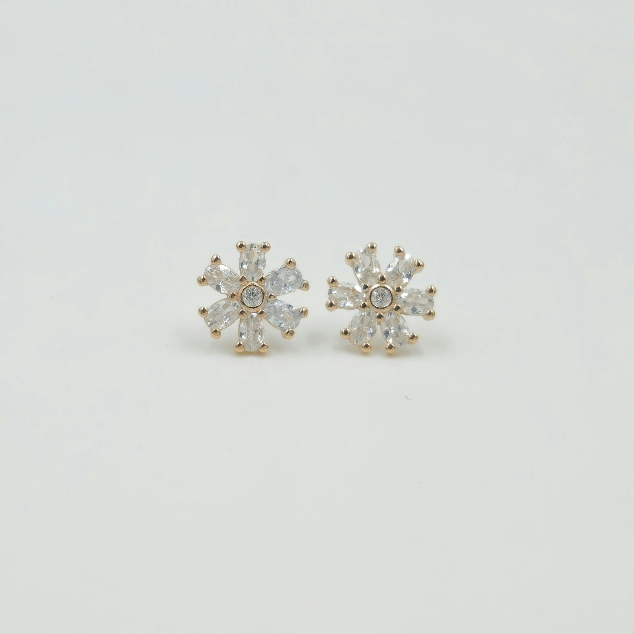 925 Sterling Silver Snowflake Flower Stud Earrings With Oval & Round Cubic Zirconia