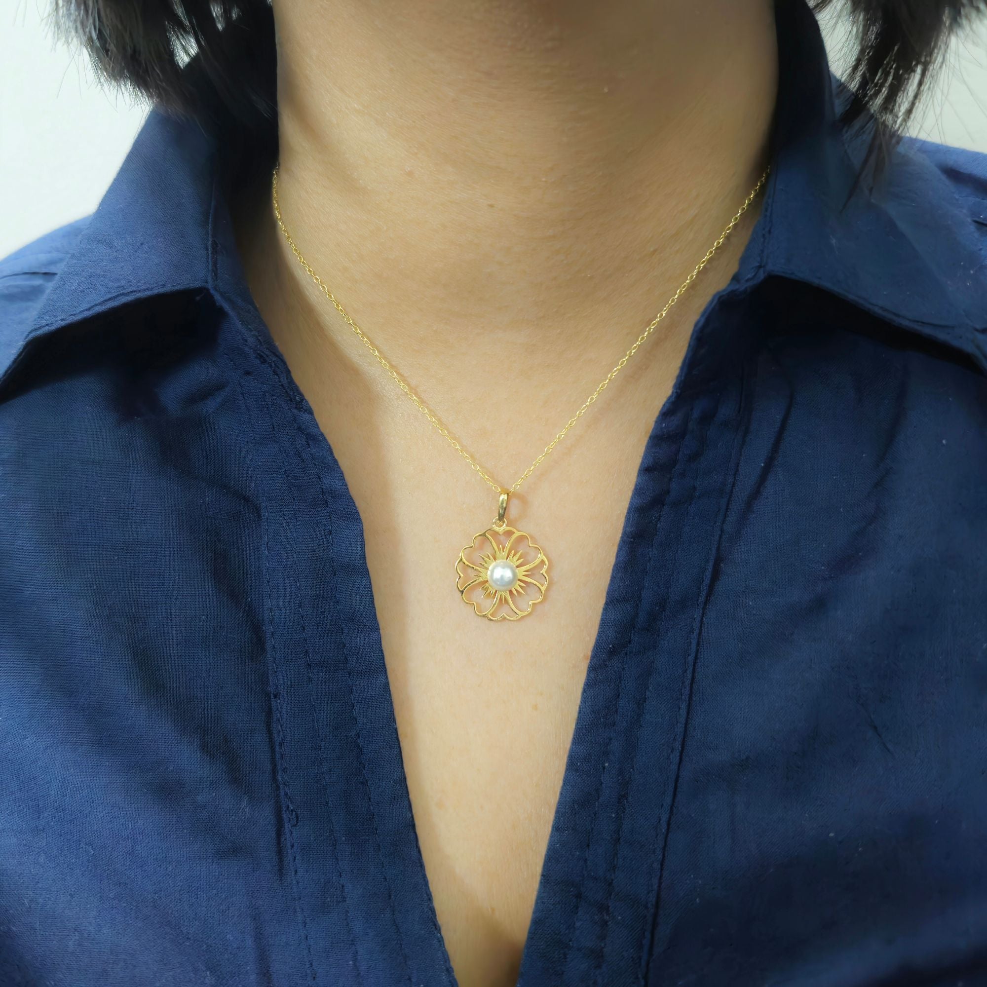Gold-Plated 925 Sterling Silver Pearl Sunburst Pendant and Earrings Set