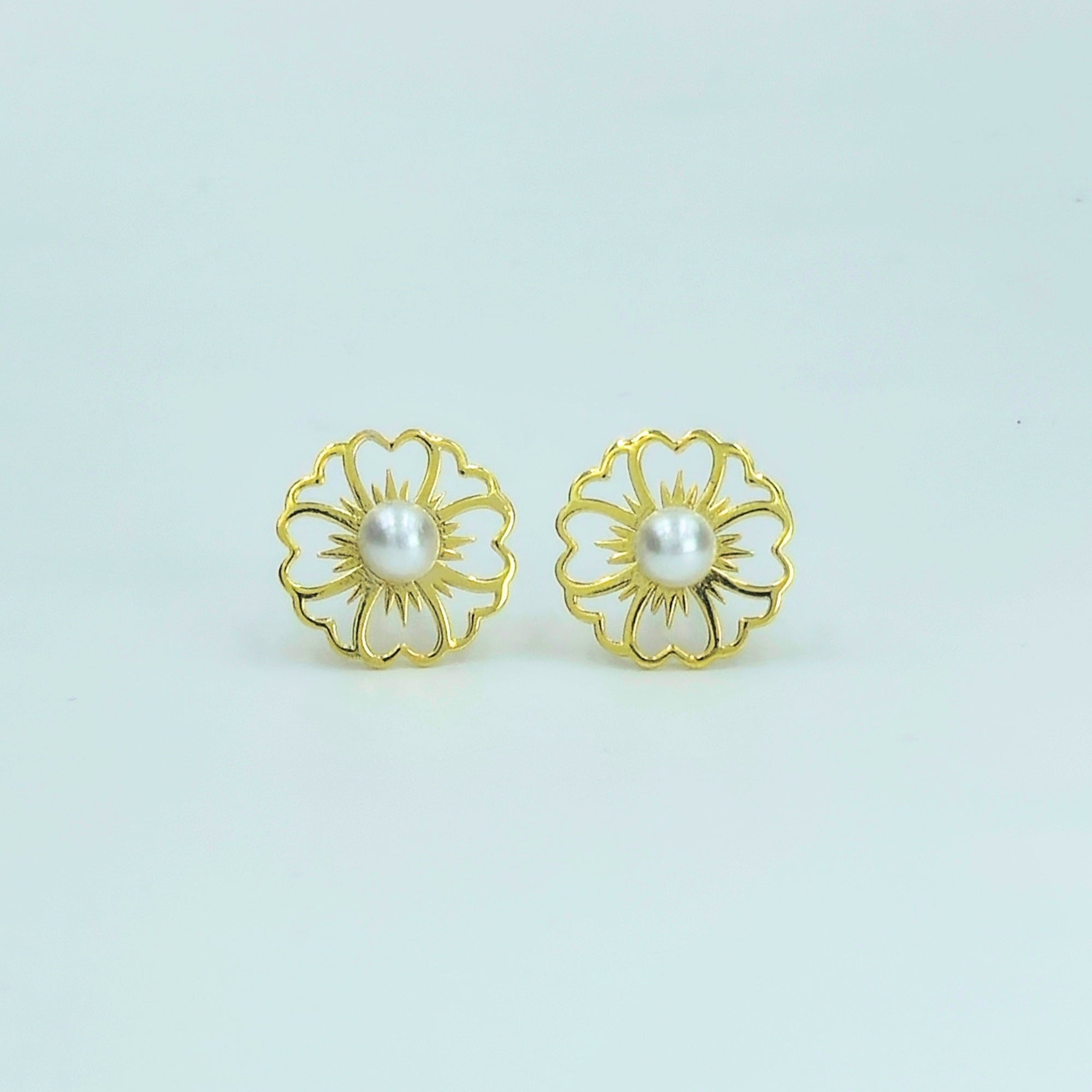 Gold-Plated 925 Sterling Silver Pearl Sunburst Pendant and Earrings Set