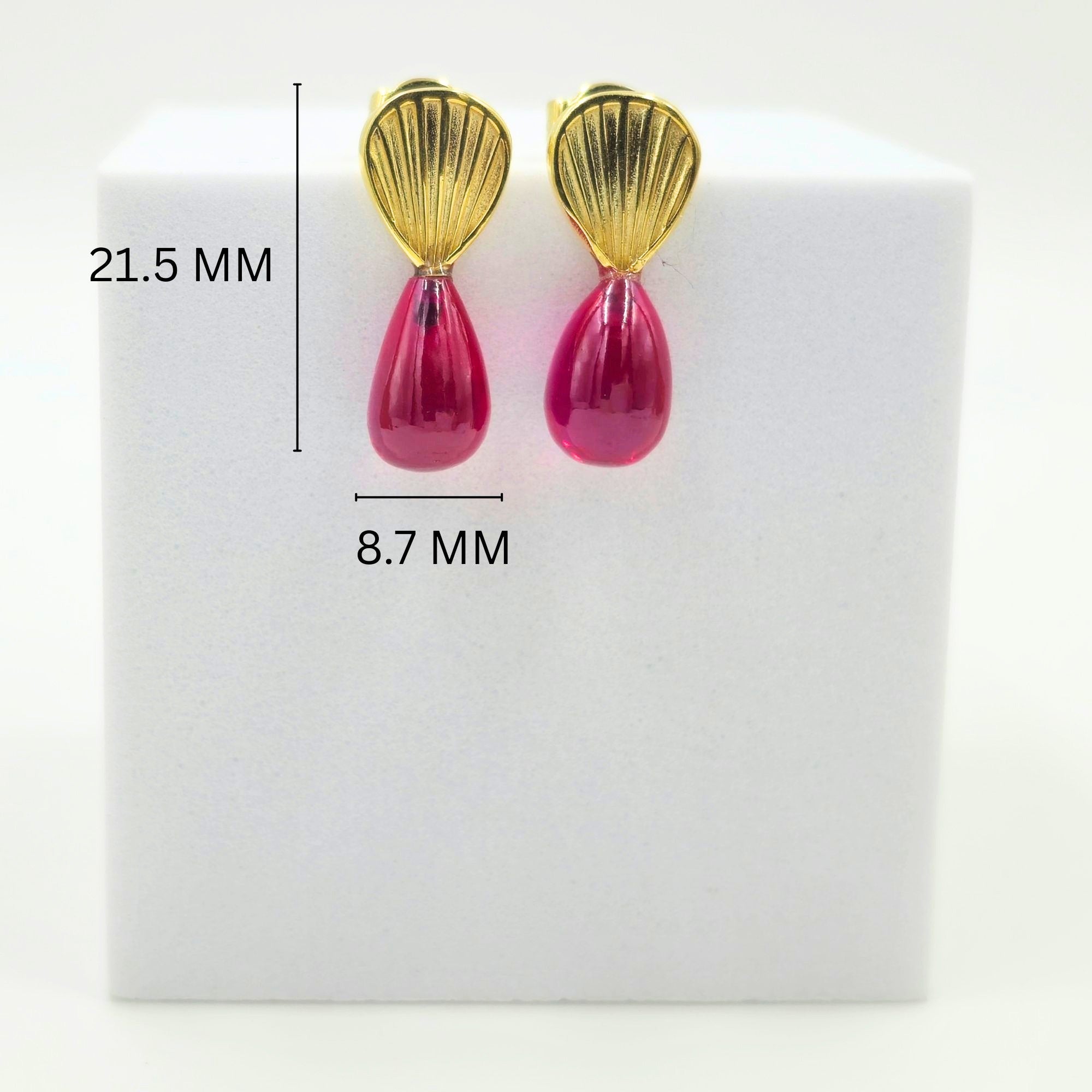Gold-Plated 925 Sterling Silver Ruby Red Teardrop Pendant and Drop Earrings Set