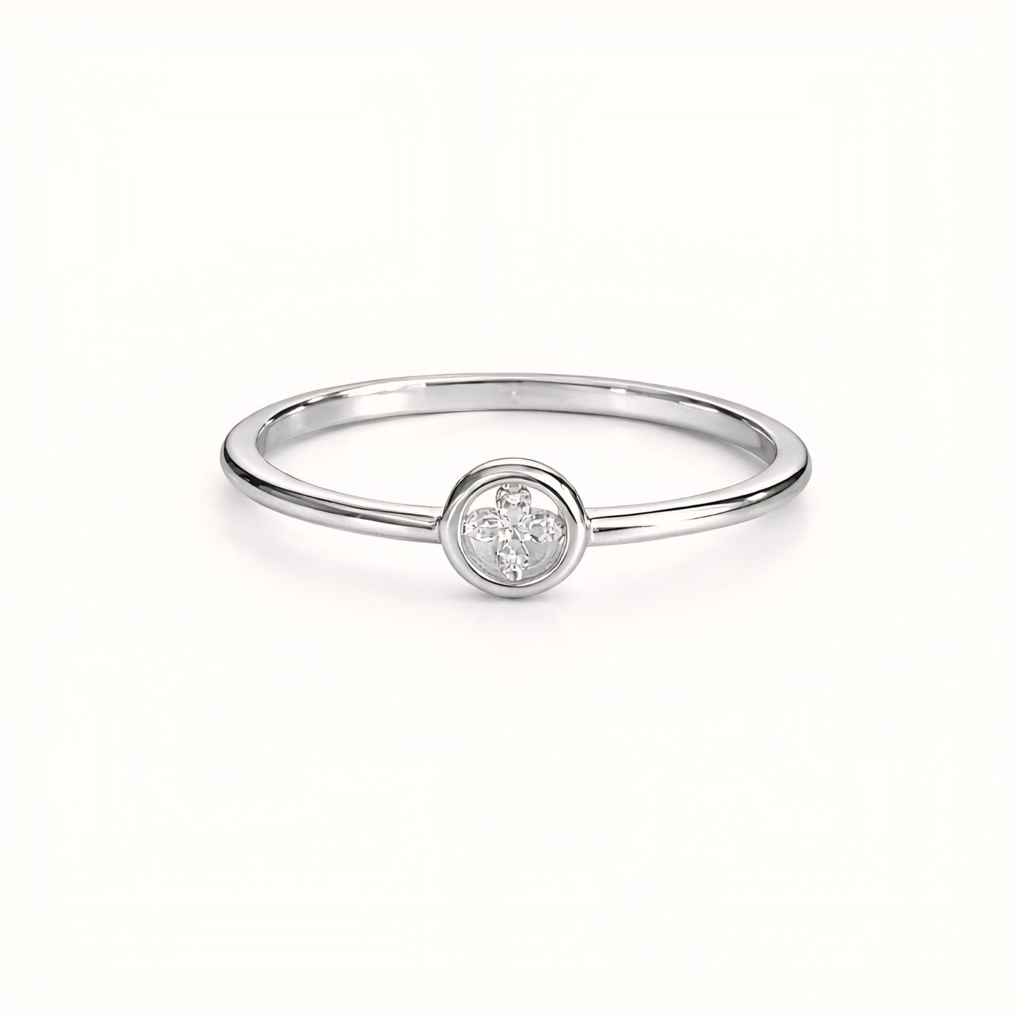 925 Sterling Silver Floating Clover Bezel Ring with Cubic Zirconia