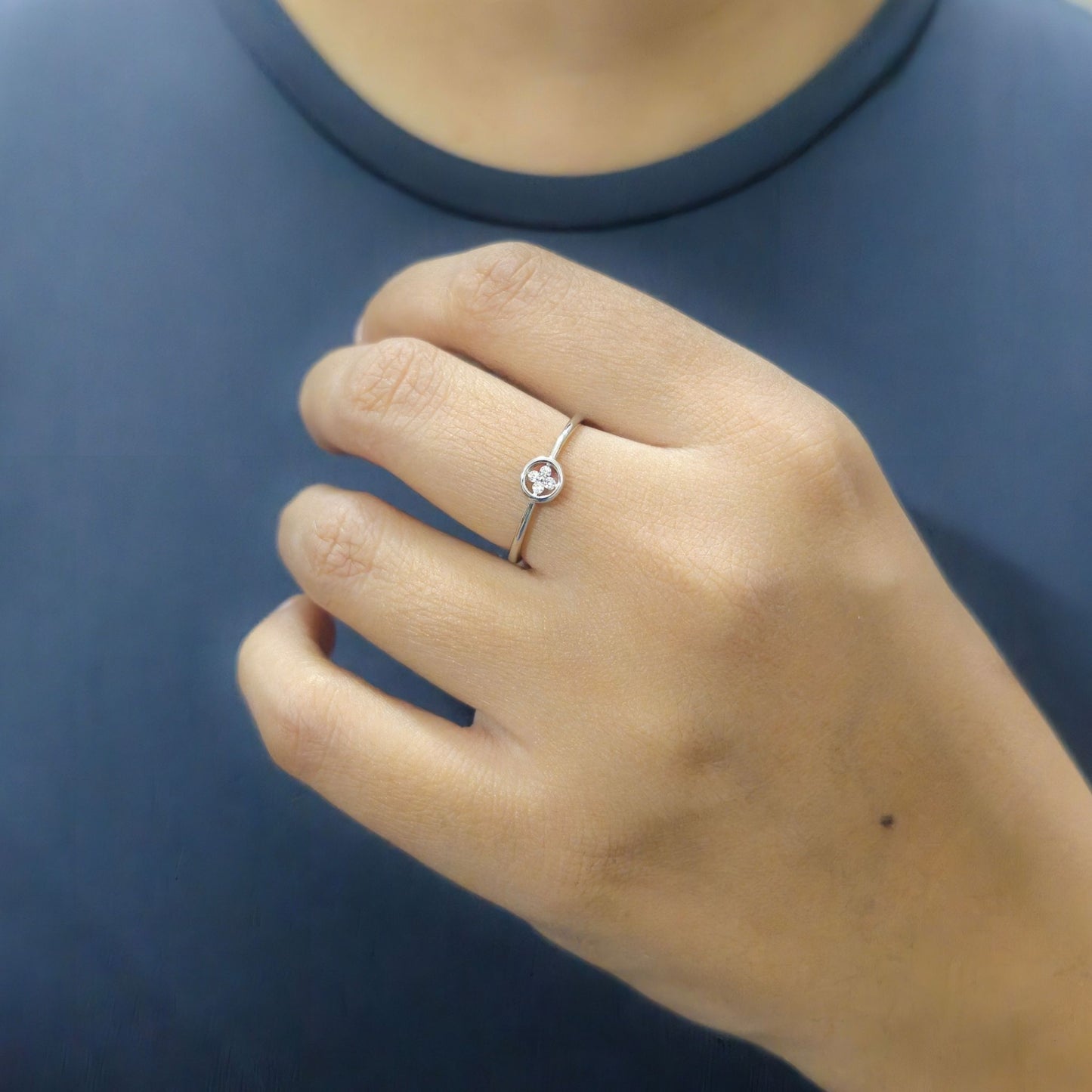 925 Sterling Silver Floating Clover Bezel Ring with Cubic Zirconia