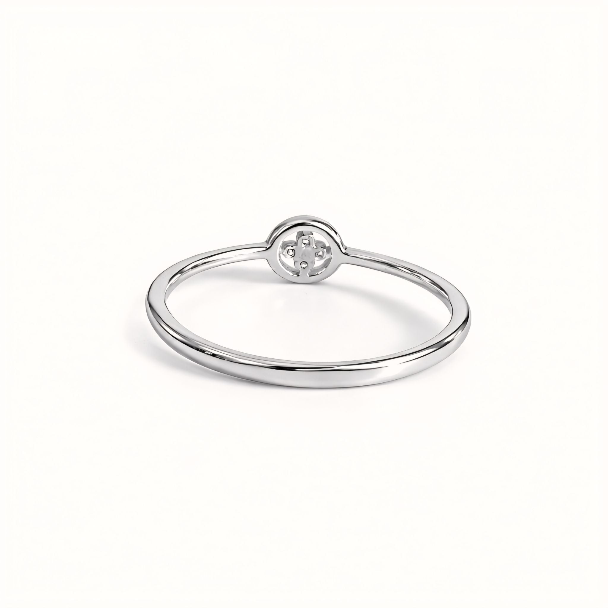 925 Sterling Silver Floating Clover Bezel Ring with Cubic Zirconia