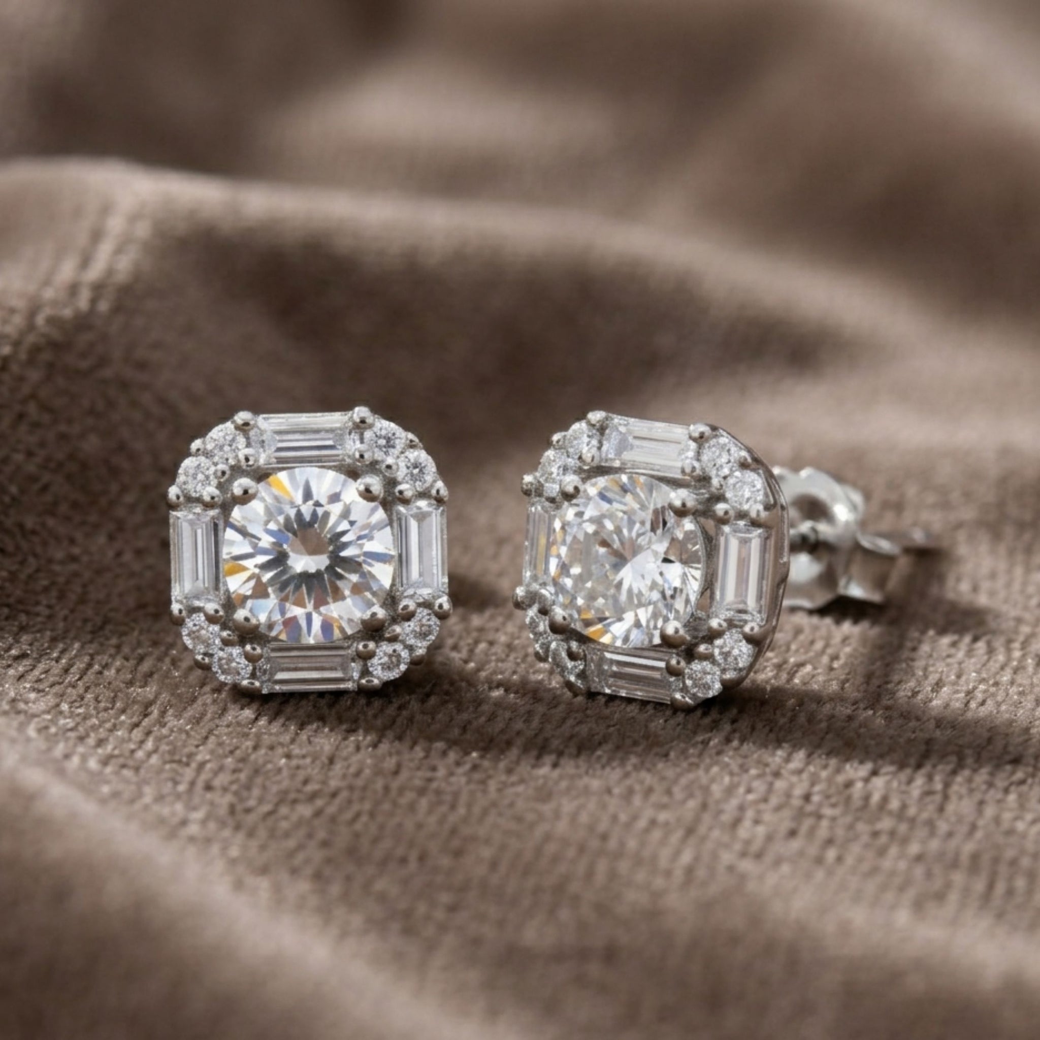 925 Sterling Silver Art Deco Solitaire Halo Stud Earrings with Cubic Zirconia