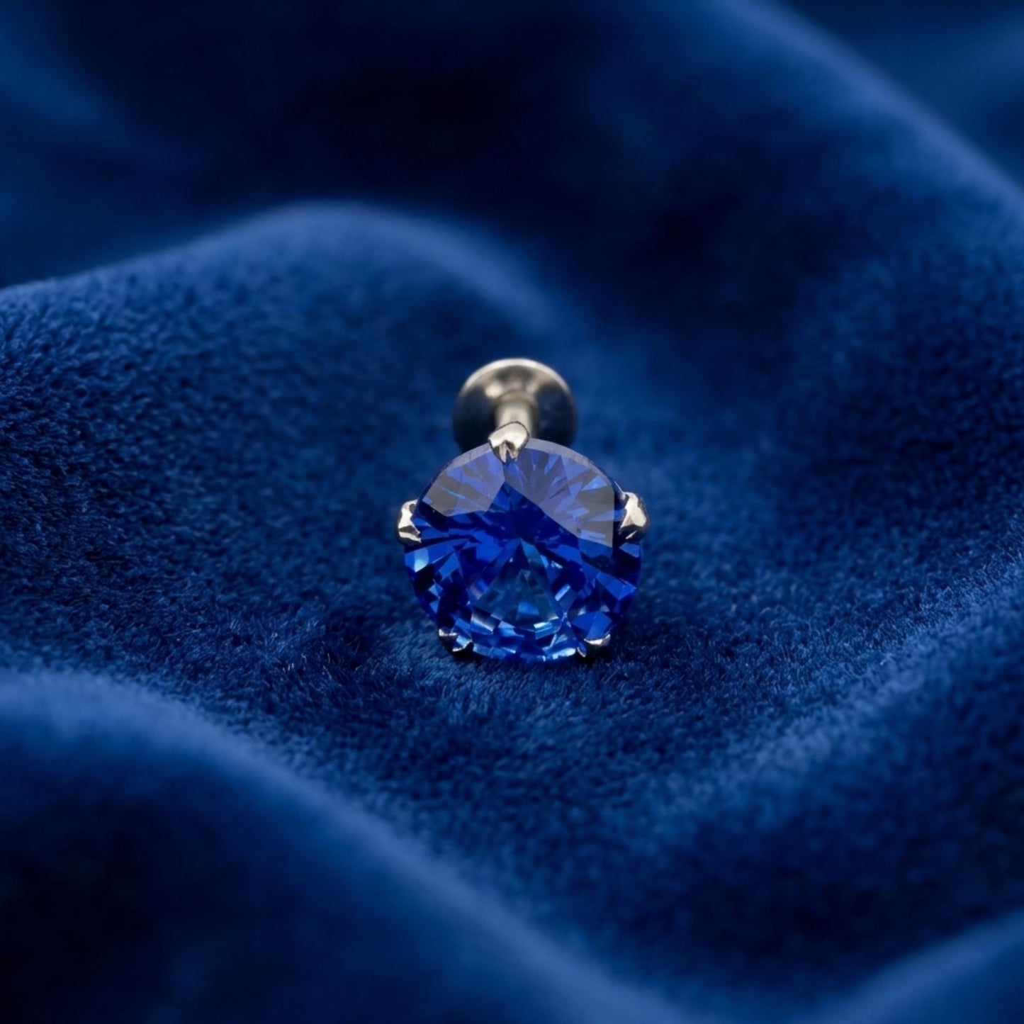 925 Sterling Silver Round Blue Stone Nose Pin