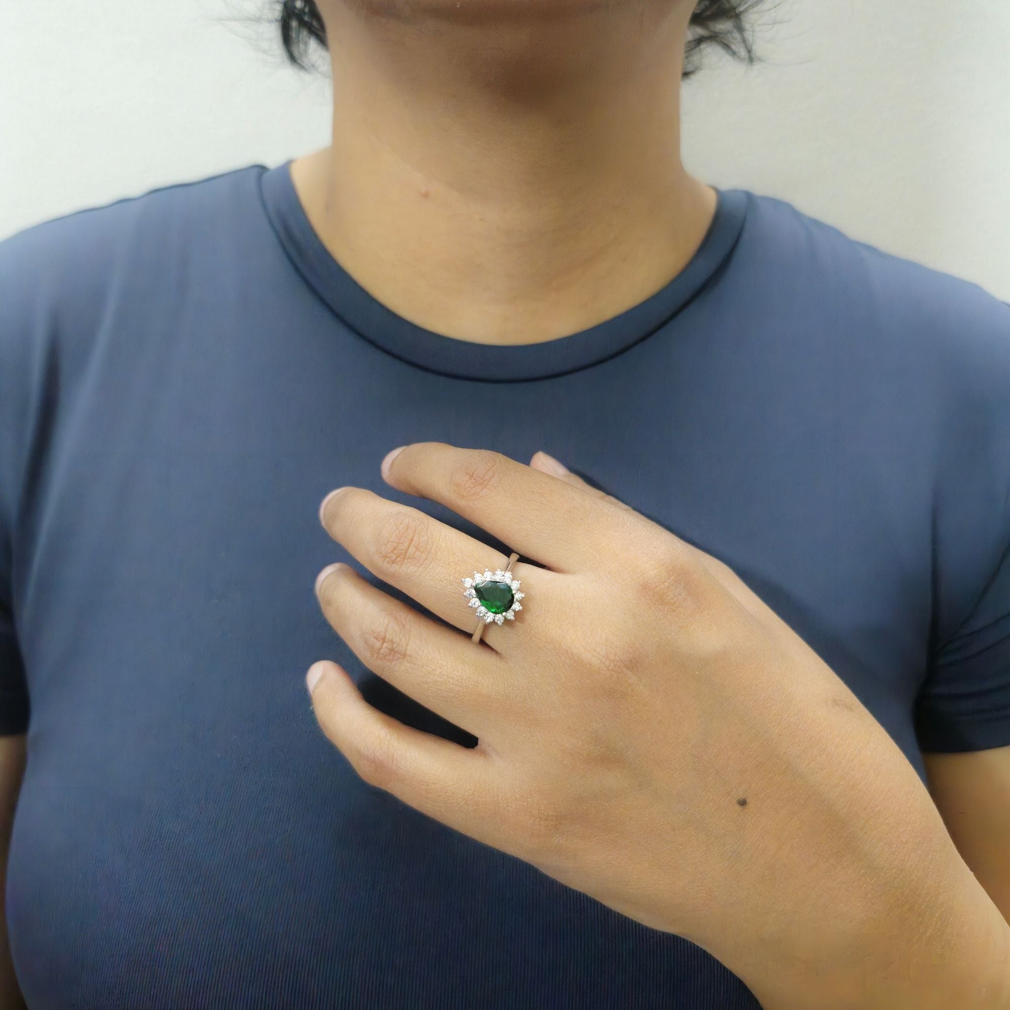 925 Sterling Silver Pear-Cut Green Stone Halo Ring with Cubic Zirconia