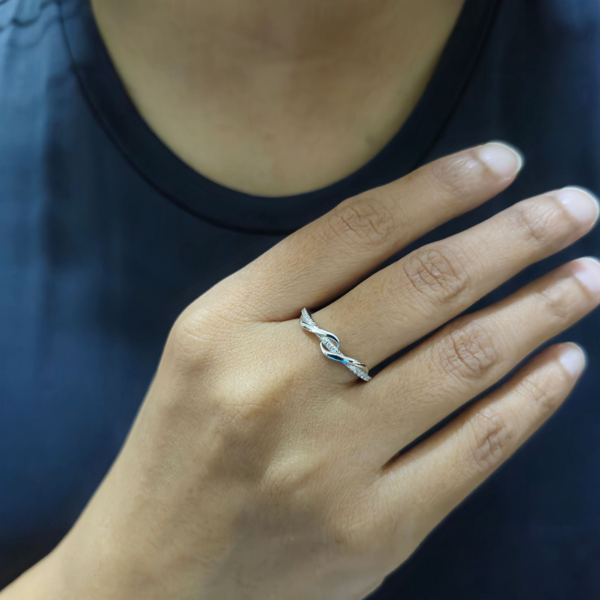 Elegant Infinity Twist Lab Grown Diamond Ring in 925 Sterling Silver