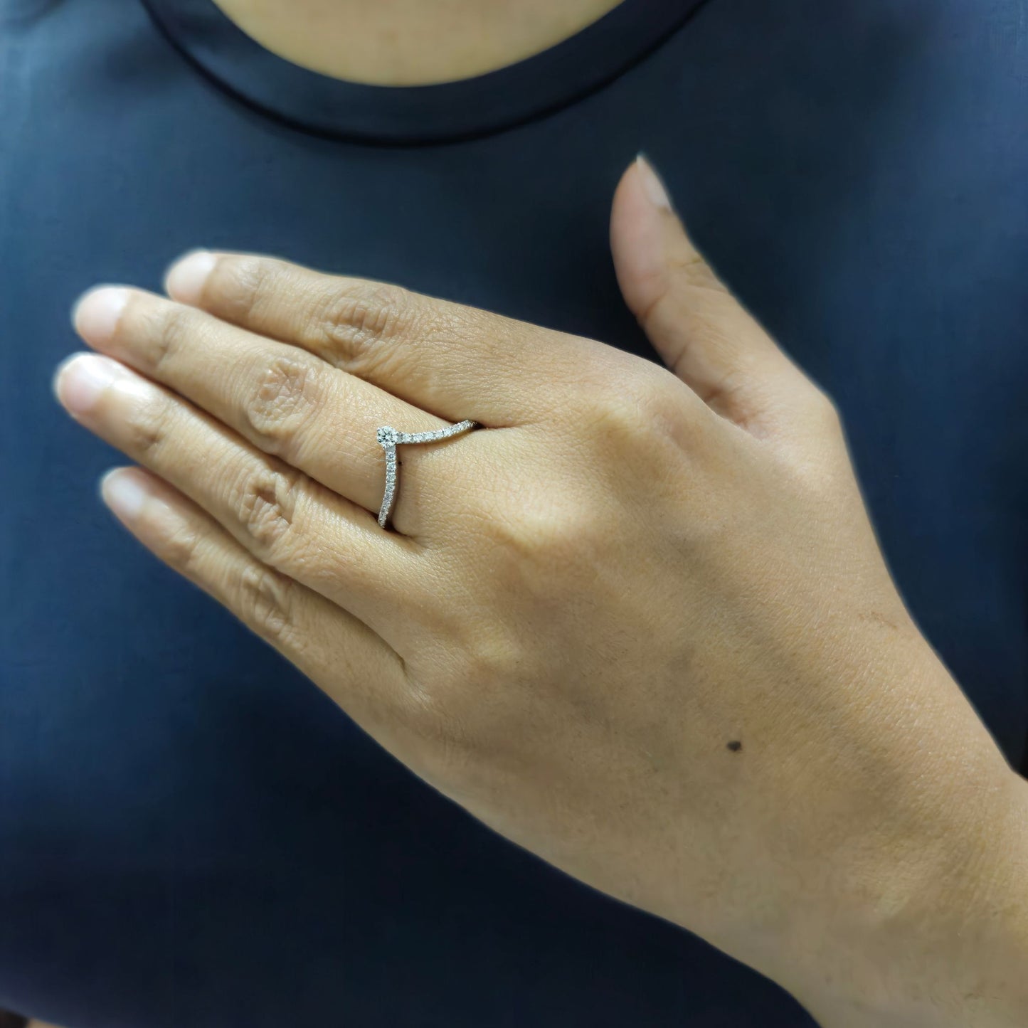 Infinity Curve Lab-Grown Diamond Ring in 925 Sterling Silver