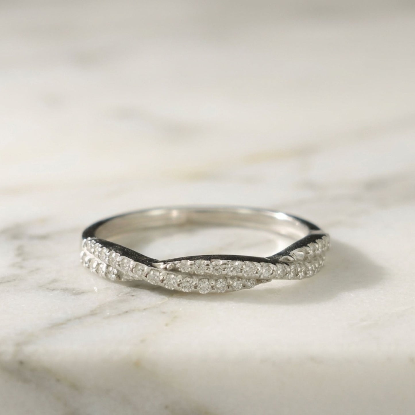 Elegant Twisted Pavé Lab-Grown Diamond Ring in 925 Sterling Silver